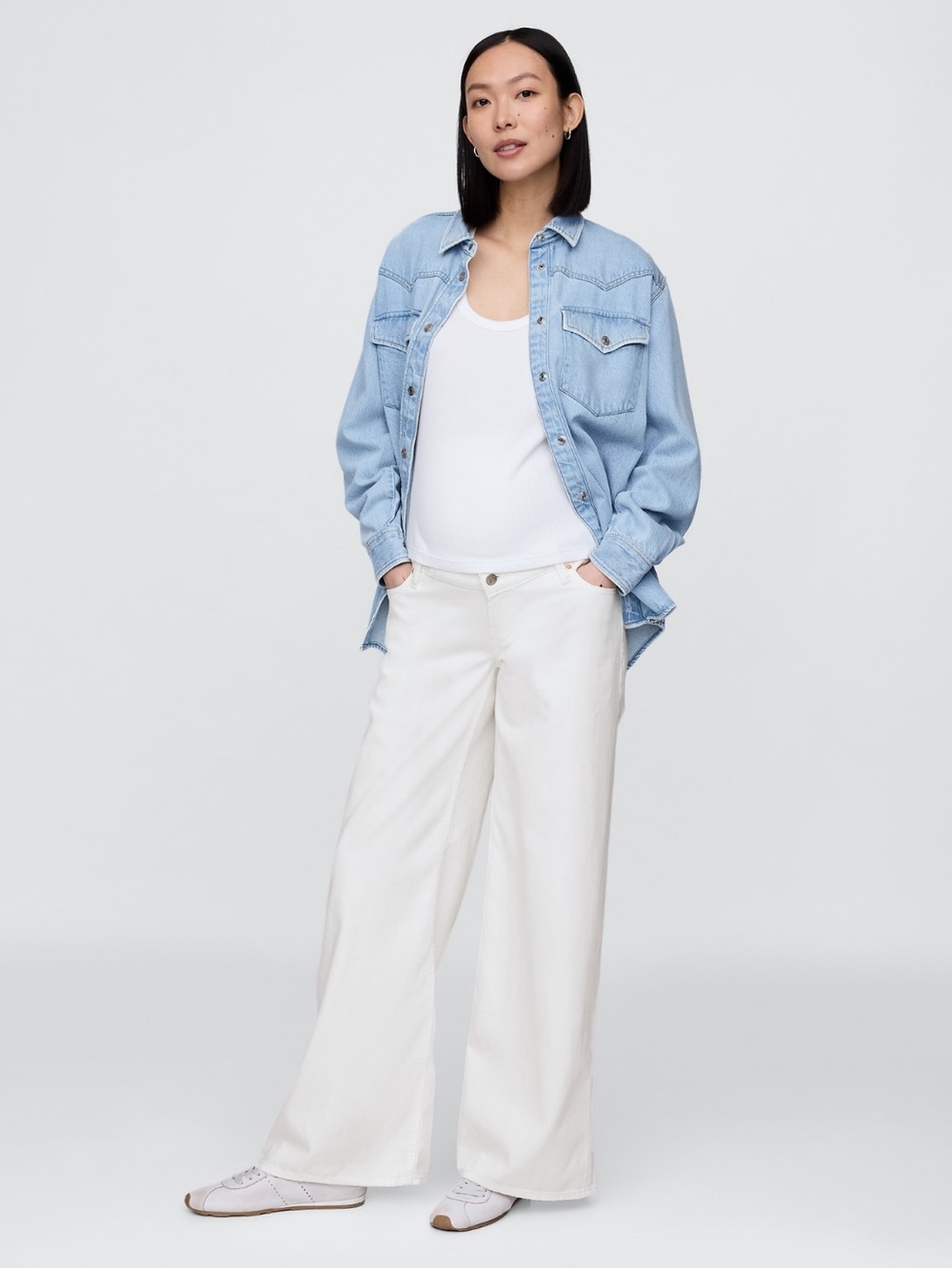GAP Maternity Ultra Soft Full Panel White Baggy Relaxed Jeans Size 26